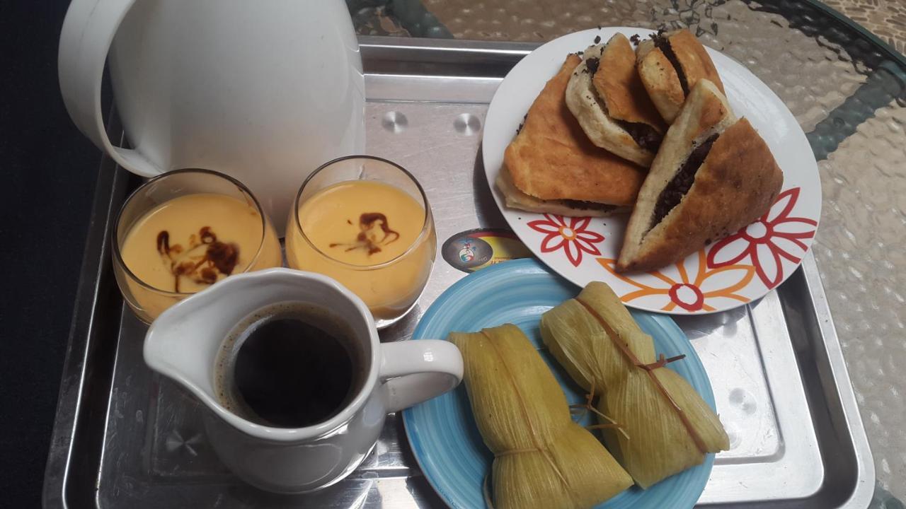 Don Alejandro Bed & Breakfast Trujillo Exterior photo